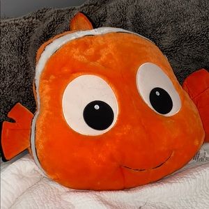 Nemo pillow with PJ pouch